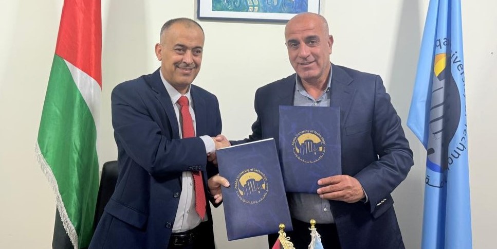  جامعة الحسين بن طلال وجامعة العقبة للتكنولوجيا توقعان اتفاقية تعاون أكاديمي وبحثي لتعزيز التعليم والبحث في جنوب المملكة.